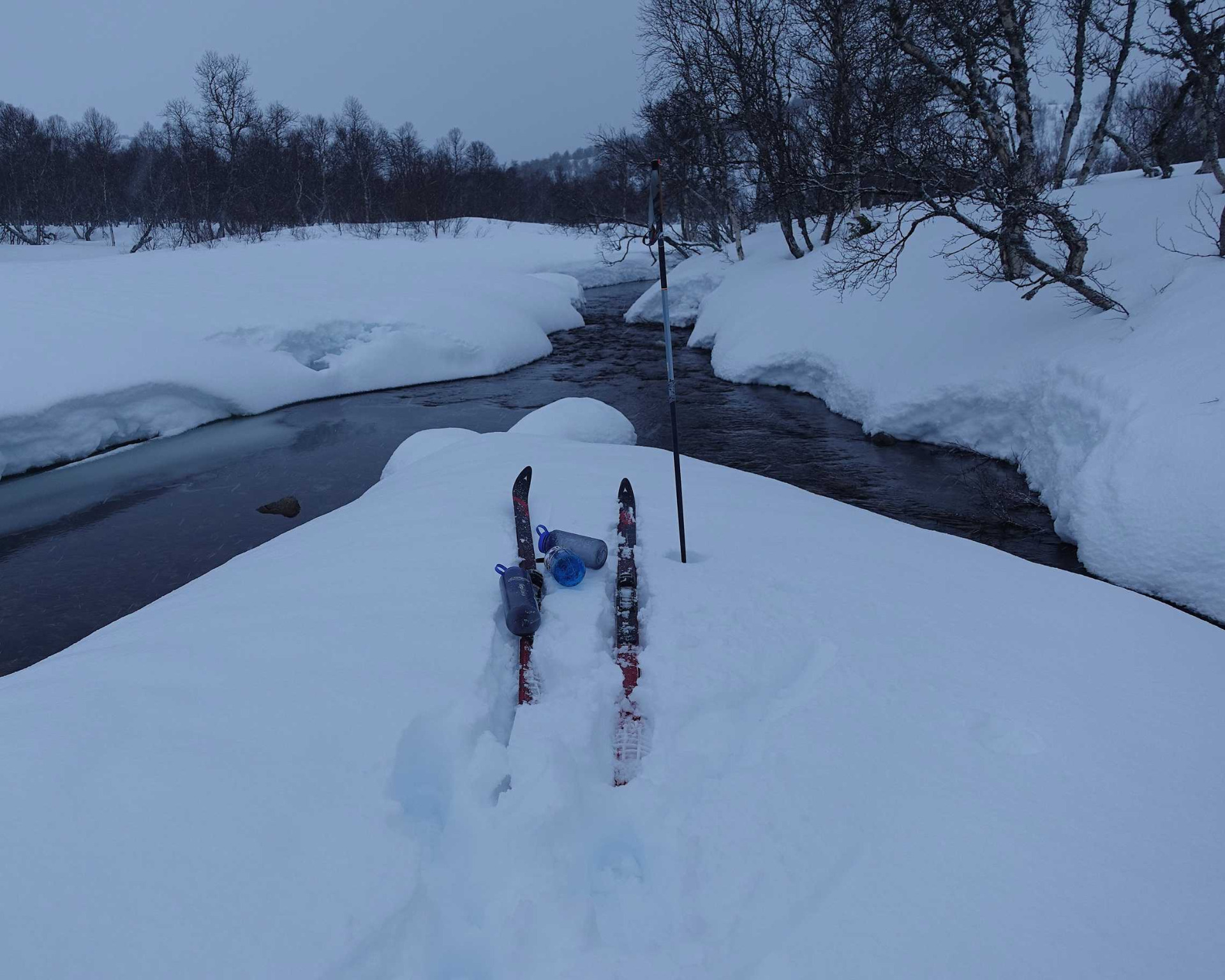 Leir på 700 høydemeter med god tilgang til vann.